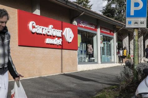 Carrefour Market Superstore in Piazza Maestri del Lavoro, 30, .